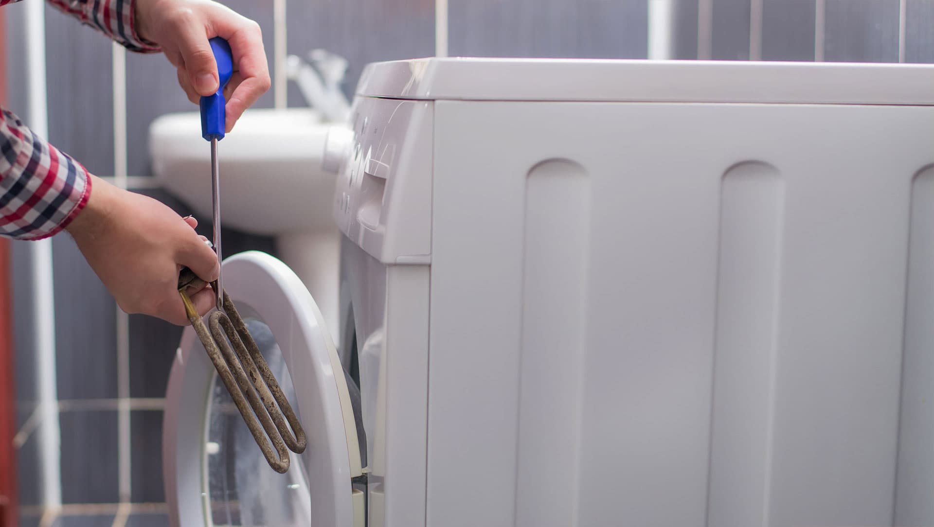 ¿Buscas repuesto para un electrodoméstico? Contáctanos para encontrarlo